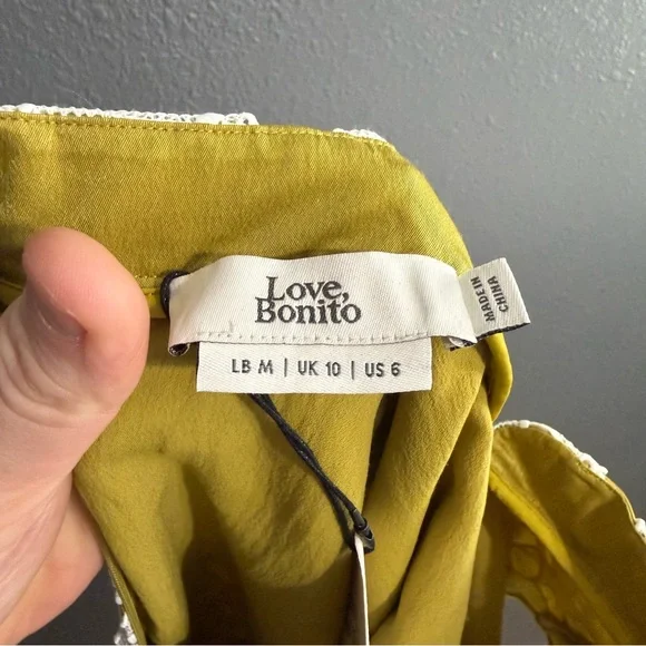 Love Bonito NWT Lace Cutout Mini Dress Size M - Picture 11 of 12